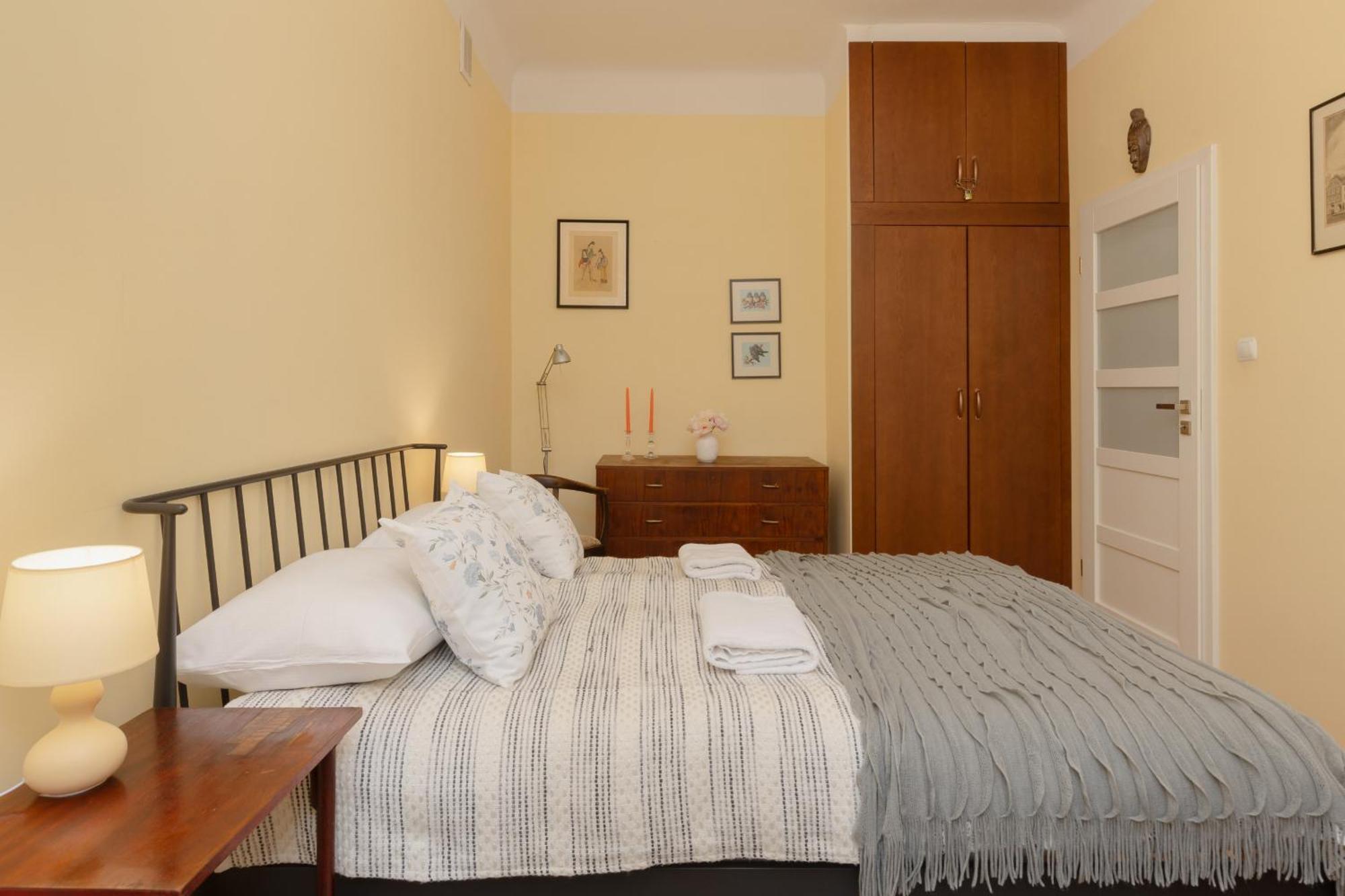 Warsaw New Town Square Apartment For 5 Guests By Noclegi Renters Eksteriør bilde